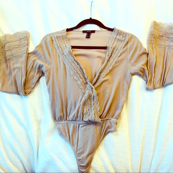 Forever 21 Tops - SEXY BOHO Forever 21 Long Sleeve Plunge Bodysuit